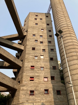 San Paolo, il SESC Pompeia, progettato da Lina Bo Bardi